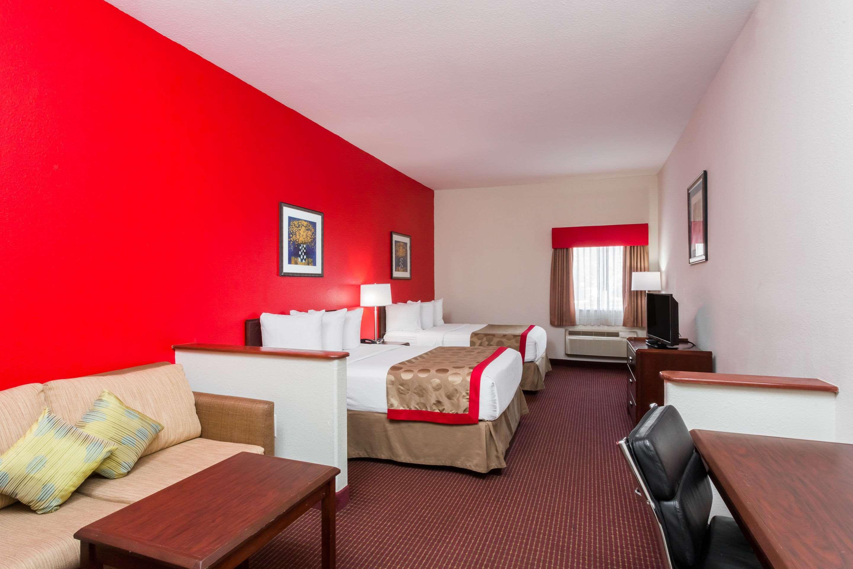 Quality Inn Zephyrhills-Dade City Eksteriør billede