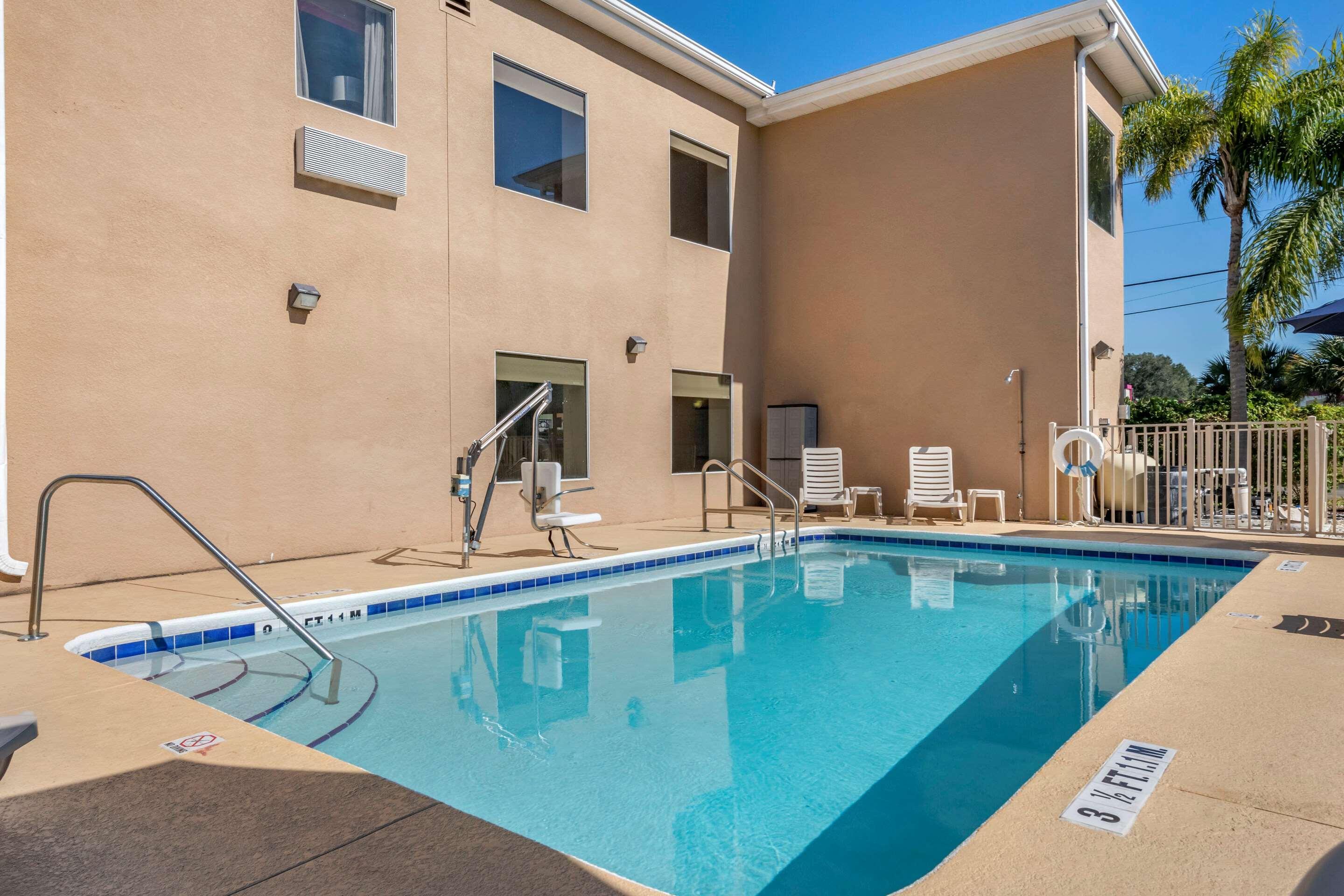Quality Inn Zephyrhills-Dade City Eksteriør billede