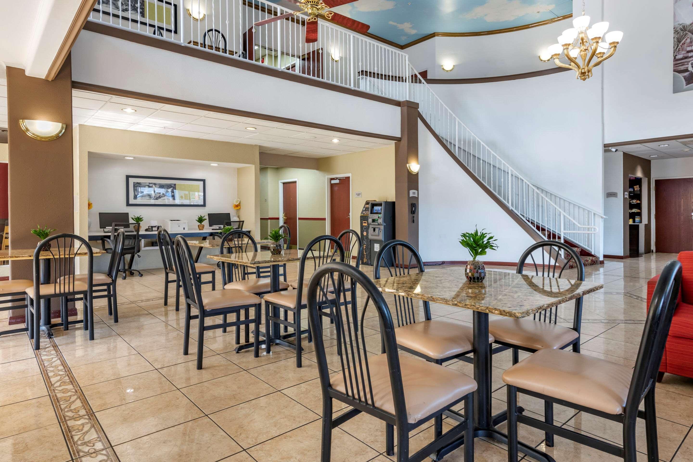 Quality Inn Zephyrhills-Dade City Eksteriør billede