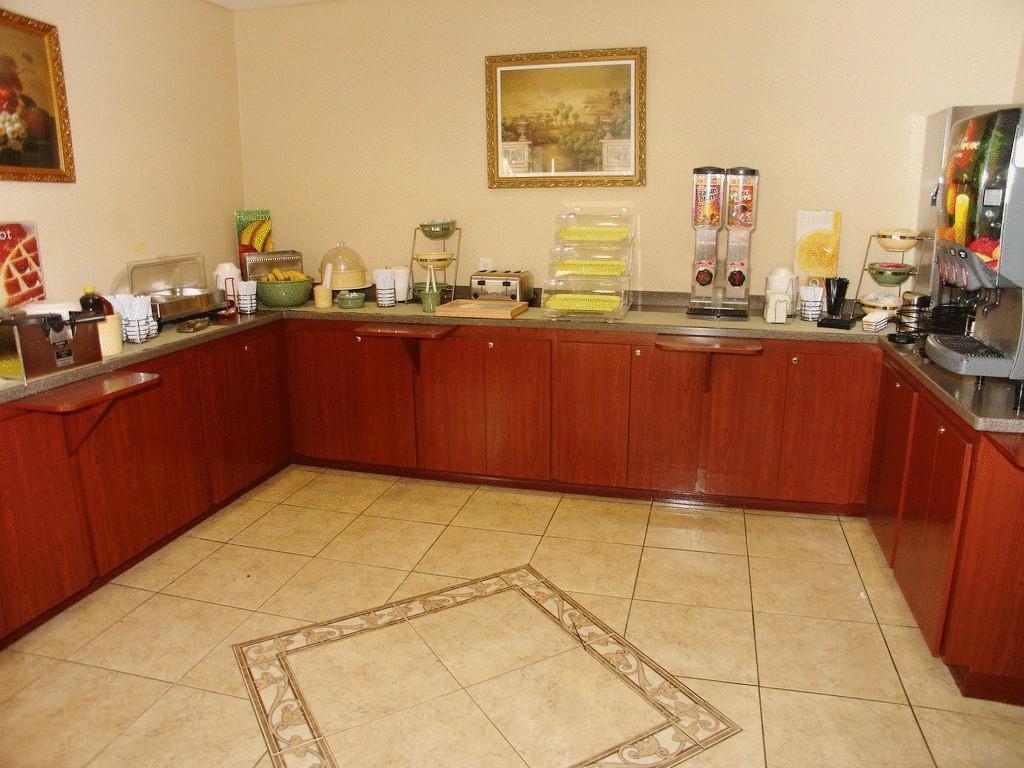 Quality Inn Zephyrhills-Dade City Eksteriør billede
